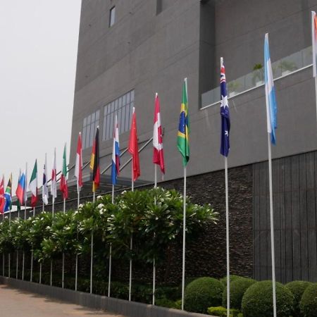 Vivanta Bhubaneswar DN Square Bagian luar foto