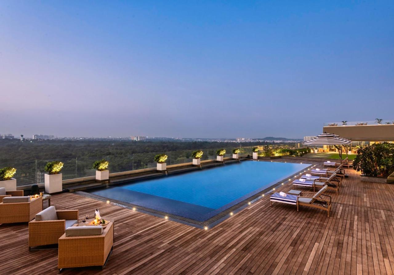 Vivanta Bhubaneswar DN Square Bagian luar foto
