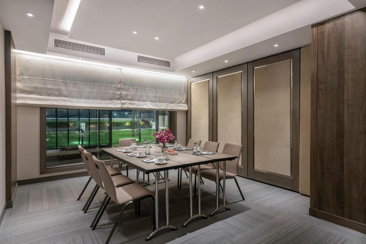 Vivanta Bhubaneswar DN Square Bagian luar foto