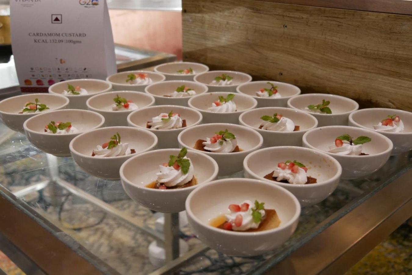 Vivanta Bhubaneswar DN Square Bagian luar foto